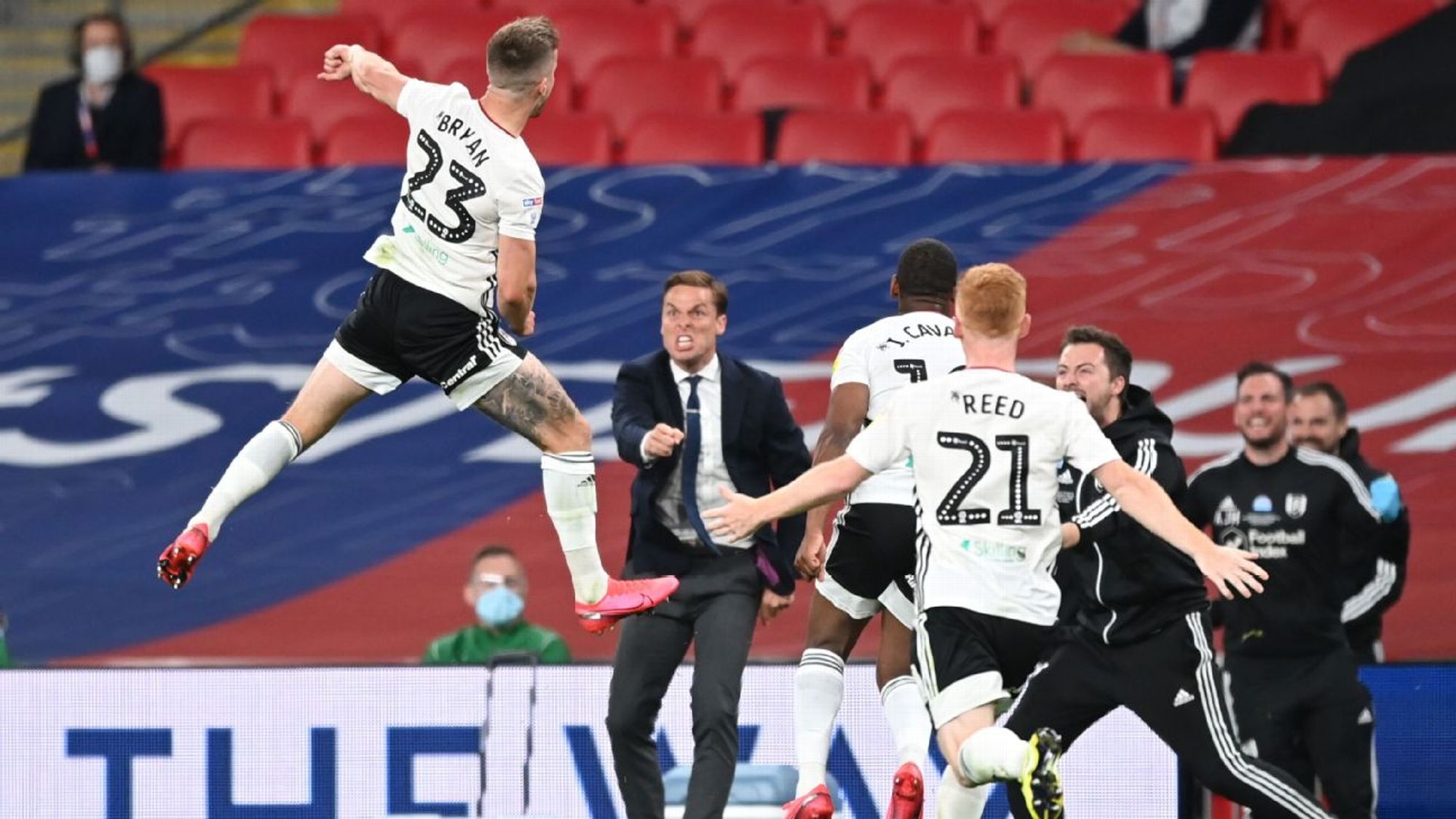 加强国际间 加强国际间